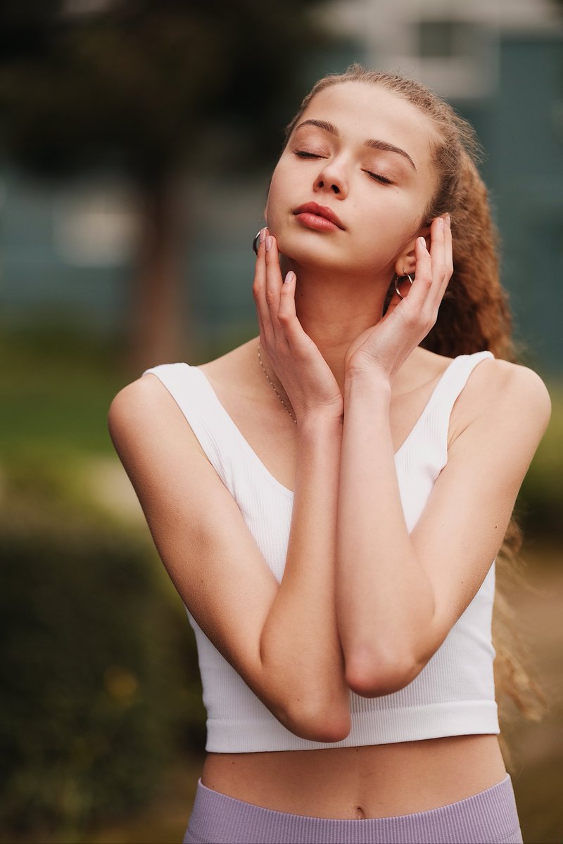 ViltroxOfficial's tweet photo. Viltrox 75mm F1.2 Pro &amp; Fujifilm X-S10 stunning portrait shots by @caliallstaring  w/ @sofia_ruzhytska
.
.
#viltrox75mmf12 #viltrox75mmxf #viltroxfuji #fuji75mm #viltroxlens #fujiviltrox #bestportraits  #fujifilmxs10 #xs10 #fujifilm_xseries  #fujixseries #fujiportraits https://t.co/0iXO3gc23d