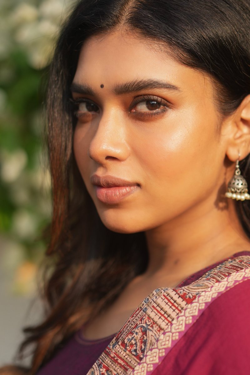 SSMusicTweet's tweet photo. It's not the swag..It's the Elegance that matters @officialdushara looks graceful in her new photoshoot
๐ธ#anitakamaraj
๐#Puii
๐ข @DoneChannel1
#DV #dusharavijayan #dush #Dushara #dushara https://t.co/SmZQzmrHf6