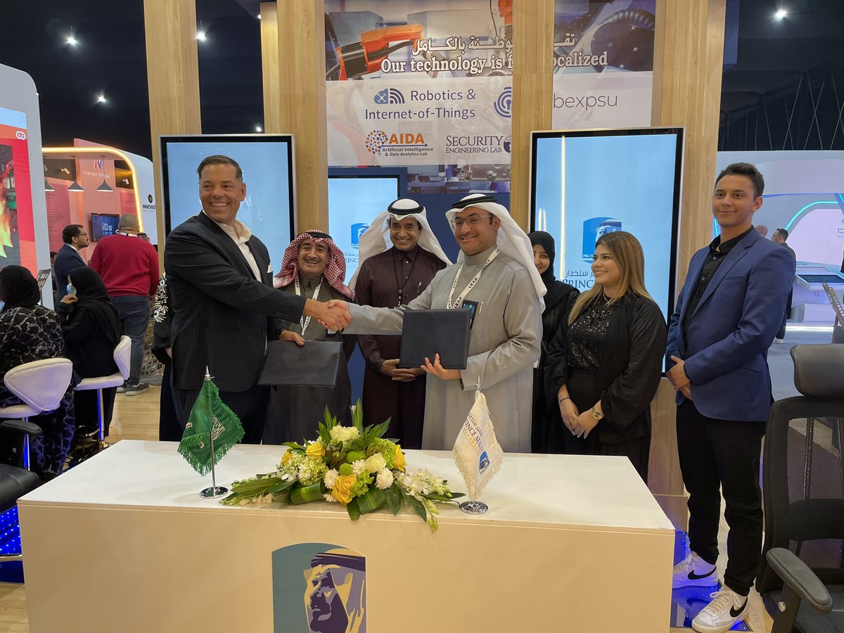 web3delight's tweet photo. Agile Dynamics had an absolute pleasure of establishing a collaboration between Prince Sultan University Saudi Arabia @PSU_RUH and @Web3Delight at the #LEAP to organize @BNBCHAIN hackathon in Riyadh. #leap #blockchain #web3delight https://t.co/iBLWEIgrRm