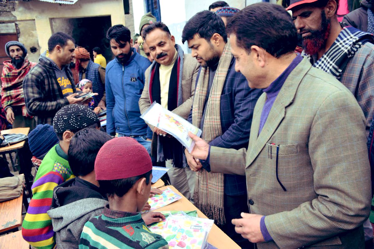 Devansh Yadav (@devansh_ias) on Twitter photo Today 60 out of school students(OoSC)/dropouts joined back school in Chamoti, Kishtwar!
Full support by panchayat for Back2School initiative for dropout students…
<a href="/OfficeOfLGJandK/">Office of LG J&K</a> <a href="/Divcomjammu/">Divisional Commissioner Jammu</a> <a href="/diprjk/">Information & PR, J&K</a> Today 60 out of school students(OoSC)/dropouts joined back school in Chamoti, Kishtwar!
Full support by panchayat for Back2School initiative for dropout students…
<a href="/OfficeOfLGJandK/">Office of LG J&K</a> <a href="/Divcomjammu/">Divisional Commissioner Jammu</a> <a href="/diprjk/">Information & PR, J&K</a>