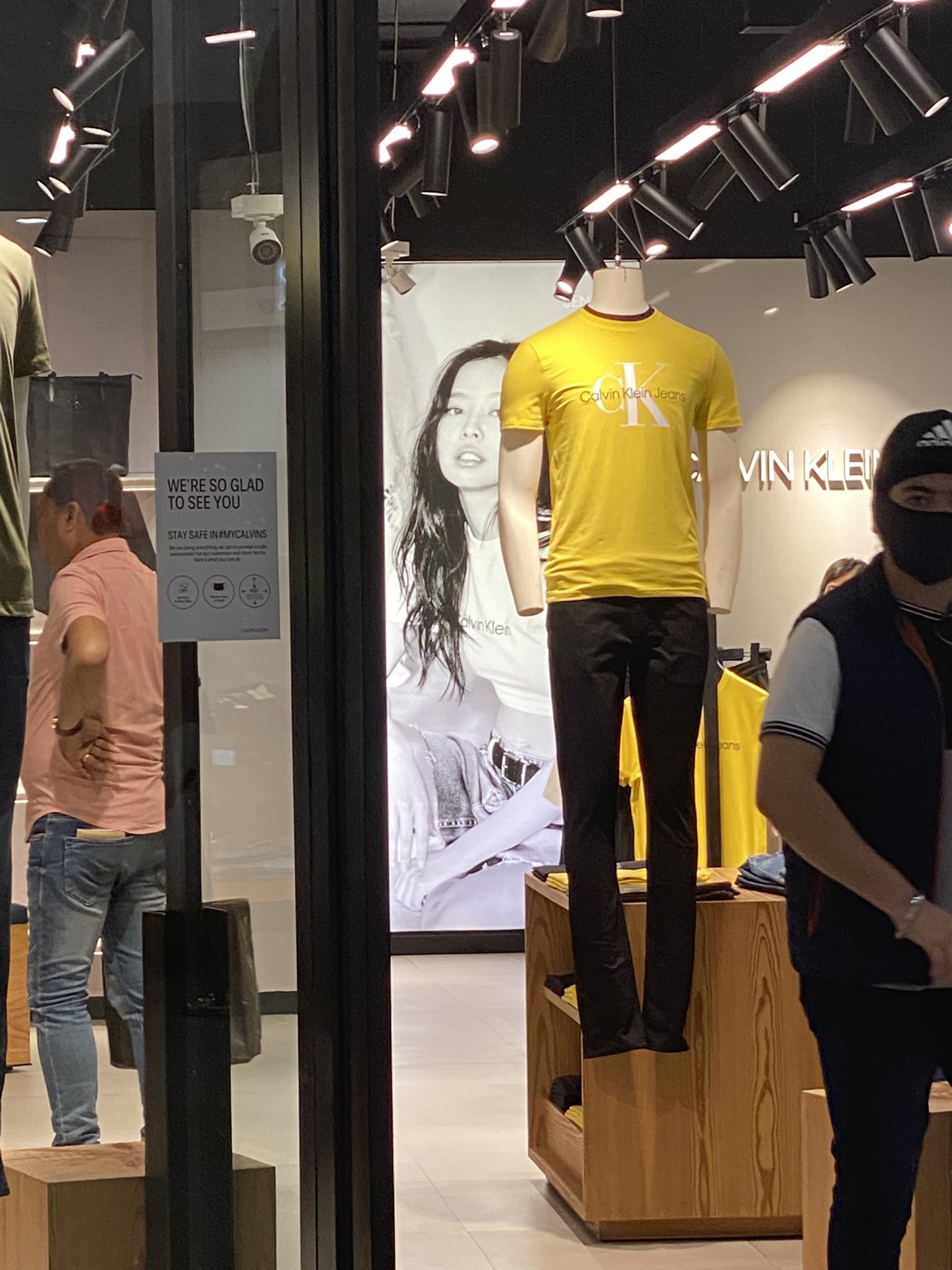 TEAM JENNIE INDIA on X JENNIE X CALVIN KLEIN JANUARY 2023 CITY CENTRE MALL GUWAHATI ASSAM https t KY7KlQqjbE X