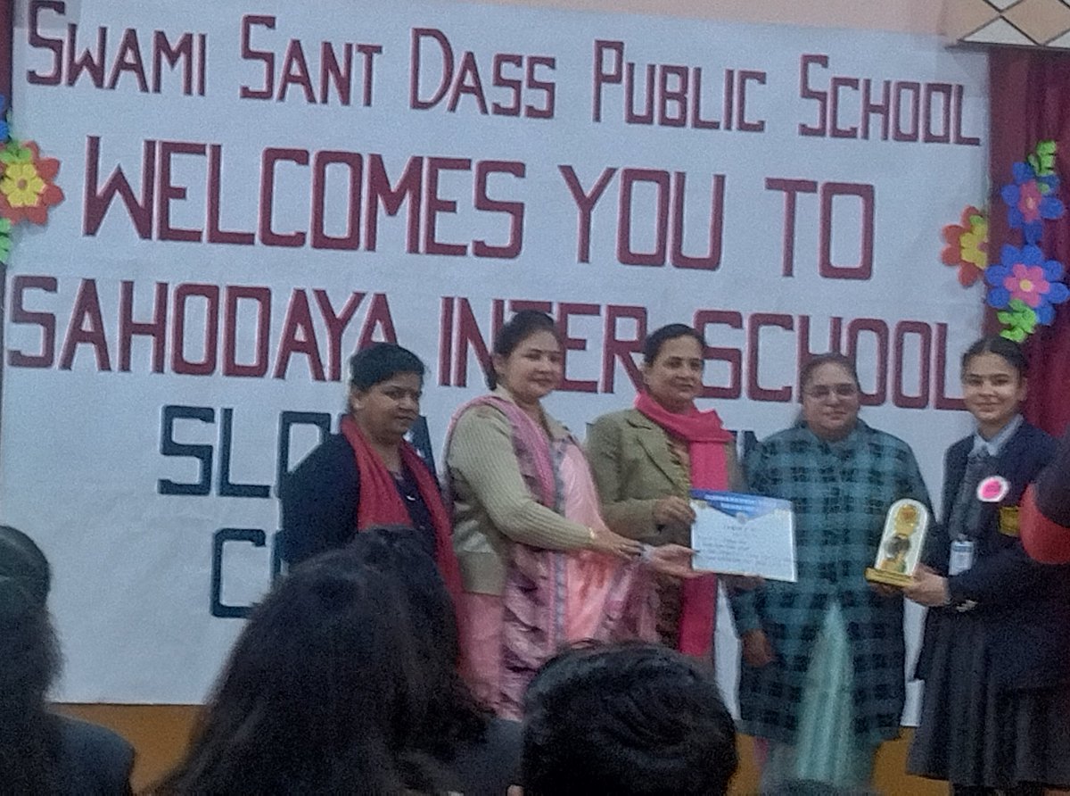 KnpsIndia's tweet photo. Congratulations #28 January 2023 Miss Harleen Kaur #Grade9 #won 1st prize in inter school sahodaya slogan writing competition,  Swami Sant Dass School Jalandhar.17 schools had participated.@pkdhillon08 @charuchhabra2 @JyotiBh28005578 @meenaks09023755 @shardapullabha2 https://t.co/9u2euo05Hk
