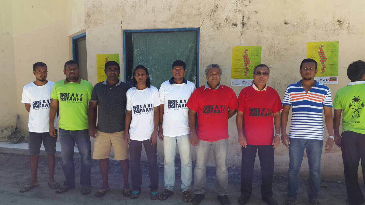 where can i print these kind of t shirts ?