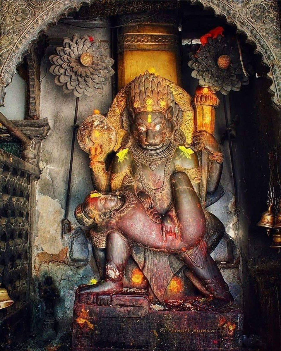 हरि सुंदर नंद मुकुंदा हरि नारायण हरि ओम।                                                                                                               हरि केशवा हरि गोविंदा हरि नारायण हरि ओम!!💛