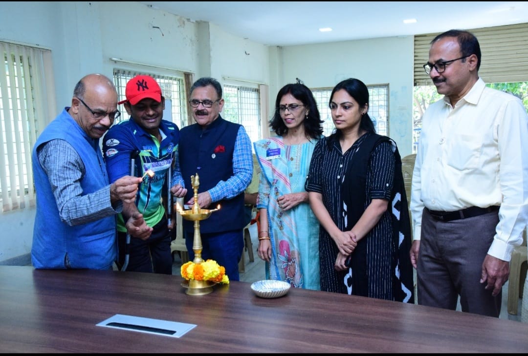 TheKshamata's tweet photo. KIF launched the IT Skilling and Placement Program for Pwd's in association with Rotary Bangalore Palmville on 5th Feb 2023
 
This program will fall under KIF’s flagship Vocational Training Program JIVICA and offers sessions in Technical and Soft Skills for making PwDs job ready. https://t.co/30v6bJRMd1