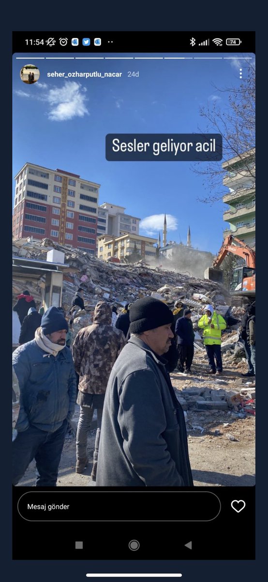 dilekque's tweet photo. 🚨🚨TEYİTLİ🚨🚨‼️‼️
Mercimek tepe mahallesi Adnan Menderes bulvarı no 19 sözler apartmanı kat 2 no 6 On iki şubat Kahramanmaraş. Vinç ve kepçe mevcut acil kurtarma ekibine ihtiyaç var sesler geliyor. 
@cuneytozdemir @ProfDemirtas @BabalaTv @haluklevent @OguzhanUgur @AFADBaskanlik https://t.co/jx2OUdxn3K