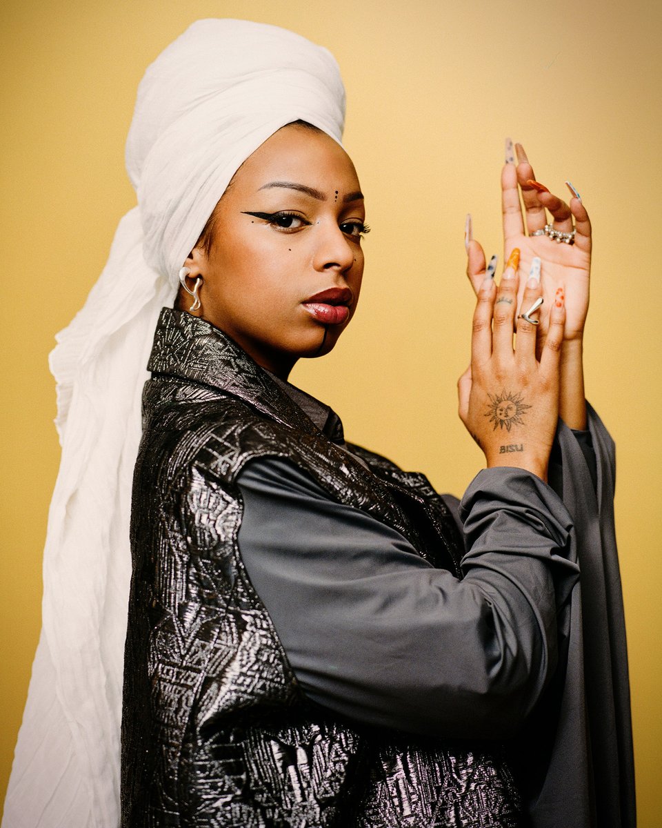 COLORS on Twitter "UP NEXT French singersongwriter LYNN takes the