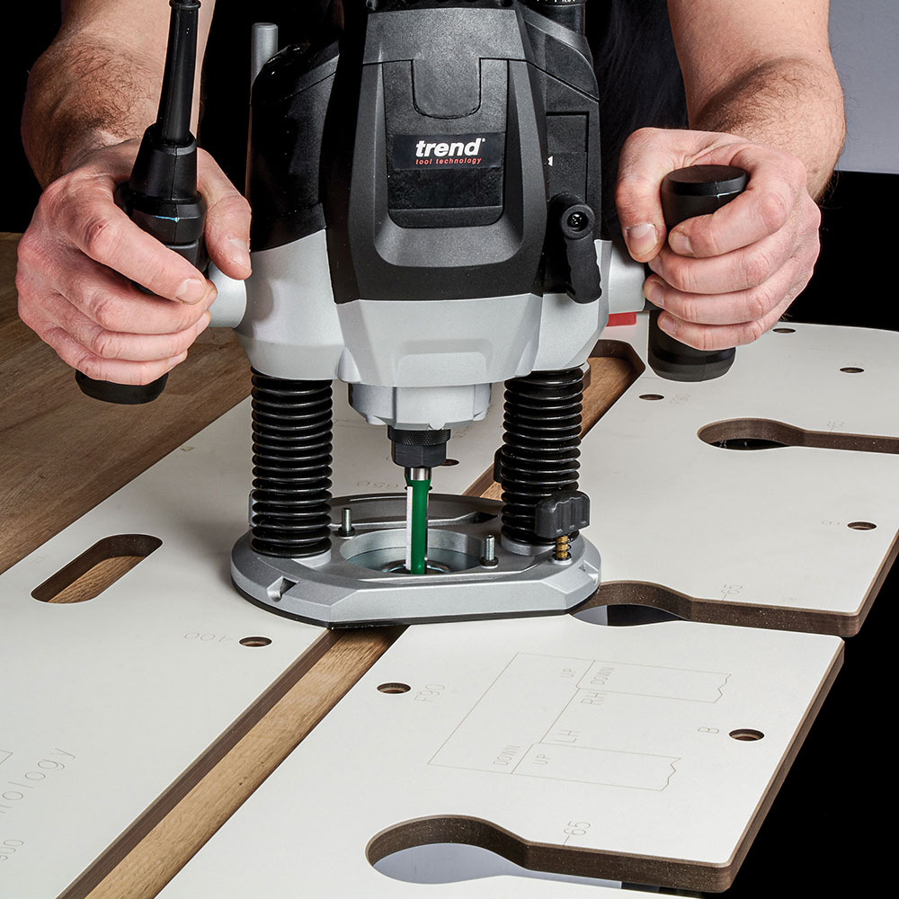 TrendToolTech's tweet photo. Our New T7 1750W 1/2" 110V Router is OUT NOW 🎉
Perfect for kitchen fitting, worktop joints and timber profiling when working on-site 🦺
Find out more: https://t.co/ANRnmMH5mc
#router #routing #onsite #110v #construction #tradespeople #tradesman #trend #tool #technology https://t.co/KJTZ8Lr6fs