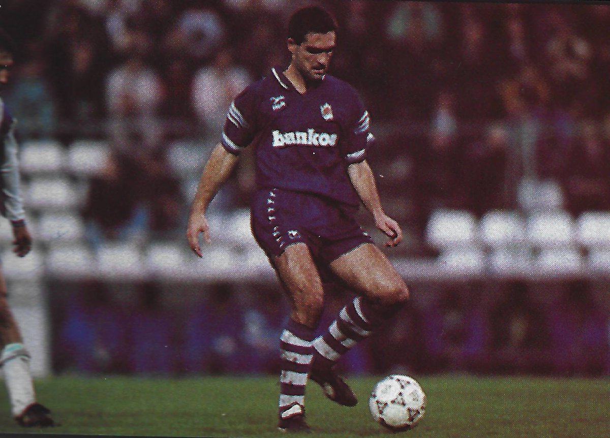 FutbolCarroza's tweet image. 7⃣ El canterano Iñaki Álaba jugó 7 temporadas en el club de su ciudad.

🗓️ Debutó en Gijón a las órdenes de JB Toshack (1988).

🗒️ Tras salir de la Real Sociedad jugó en el Extremadura y el Racing de Ferrol.