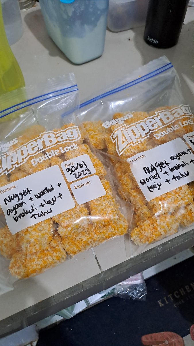indaho_indah's tweet photo. Modal 30ribuan, jadinya bisa 1 kilo lebih, lebih sehat, lebih enak yum yum yum 😍

Nugget Ayam-Tahu-Wortel-Brokoli-Keju

🧆 Utas Resep 🧆 https://t.co/QX2xF1qaja