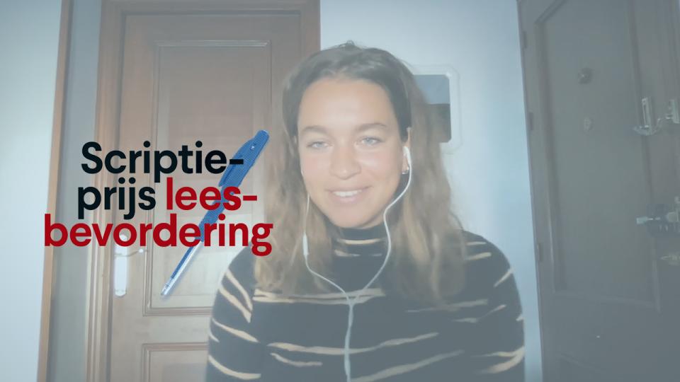 Wie wint de Scriptieprijs Leesbevordering? Samen met @stichtinglezen maken we wat deze week bekend. Sophie Scharff krijgt een eervolle vermelding voor haar scriptie 'Op weg naar een inclusieve leeslijst'. Lees het interview hier: iedereenleest.be/over-lezen/nie…