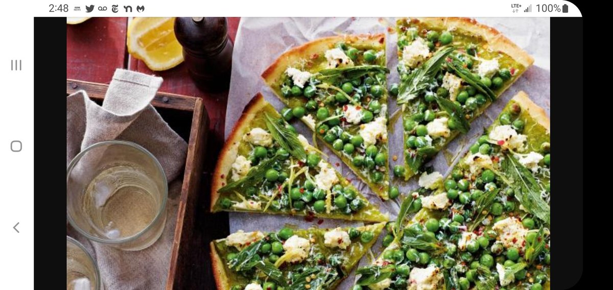RoseKatieCats1's tweet photo. @SteveStuffie @HarrynPogue @karolinde73 @TheHugHouse @PicklesBottom There *are* pea pizzas, Pogue. I think pizza club has been bribed under the table by Big Oreo & Big Candy Floss to remove this popular $ healthy vegetarian choice from their menu & replace it with pizzas of lesser nutritional (& food fight) merit. #TeamVeg #VisualizeWhirledPeas https://t.co/gMptg0RzUP