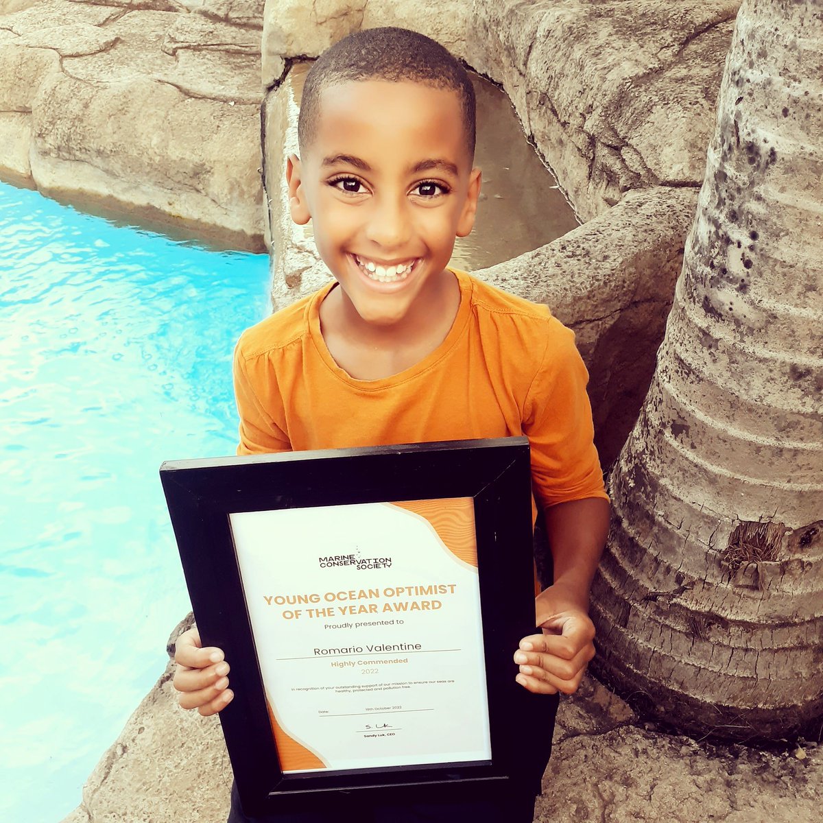 ArtistRomario's tweet photo. My certificate from the Marine Conservation Society, UK has arrived. I was awarded the Young Ocean Optimist of the Year Award. #oceanprotector
Plastic PET gone for recycling last week ♻️ #VitaFoam #SleepGroup #Restonic
#ecowarrior #ProtectOurPlanet https://t.co/5p6LUU1cga