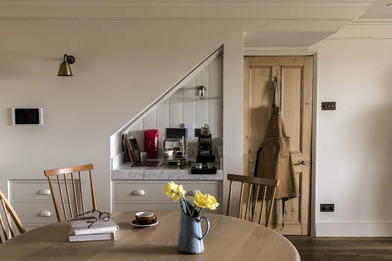 roman_c's tweet image. To Stay! Caffeine Stations for the Home dlvr.it/Sj6B7Z #TrendAlert #CoffeeSideTables #CoffeeTea | BidBuddy.com