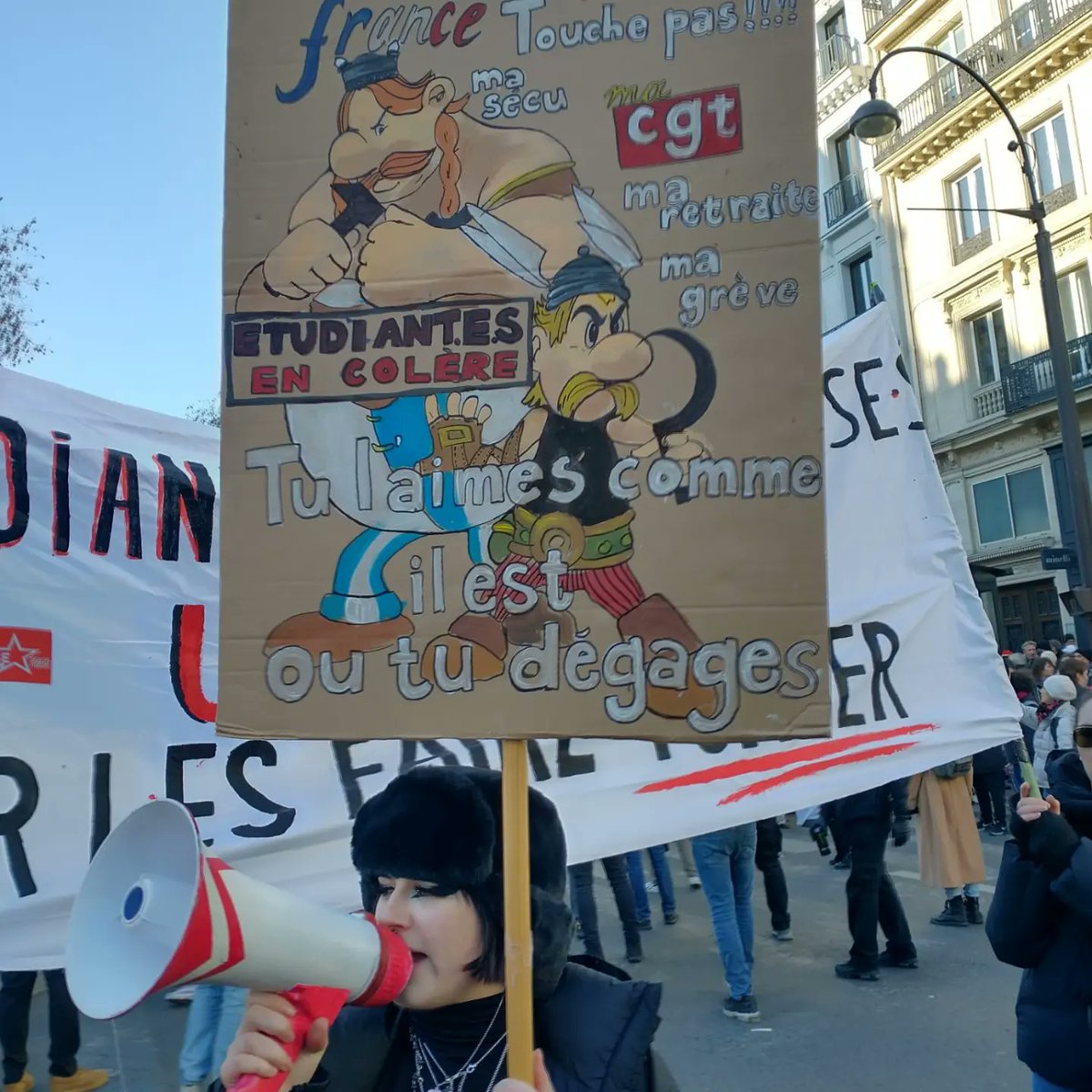 FSE_Paris1's tweet photo. On se retrouve Samedi à 13h place de la République et toujours plus nombreux-ses les dates à venir ! 💥 https://t.co/9ZmftW2W6S