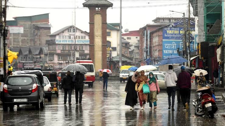 RisingKashmir's tweet photo. #JammuAndKashmir's transition from #terror-hit region to thriving UT shatters fake narratives

@diprjk @OfficeOfLGJandK
@JmuKmrPolice https://t.co/omVlWjr1a4 https://t.co/S940nE0M4k