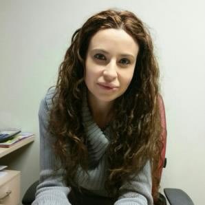 festivalcelsius's tweet photo. Malenka Ramos acudió al #celsius2016 y desde entonces le hemos seguido la pista de cerca, así que nos encanta contar de nuevo con esta autora asturiana y su novela Los crímenes de Hamlet en el #celsius2023 https://t.co/tfuTOU9tvU