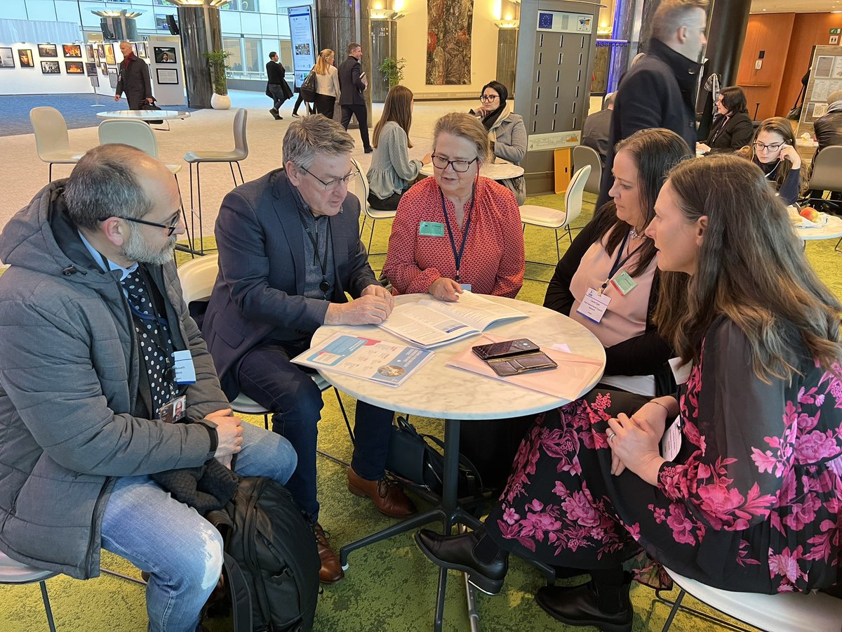BillyKelleherEU's tweet photo. It’s #RareDiseaseWeek and I was delighted to meet with amazing 🇮🇪 patient advocates from @eurordis this week in Brussels.
Managing rare diseases requires a pan-EU approach. A #EuropeanHealthUnion will be an important part of supporting patients and their families. https://t.co/yRG6a1anak