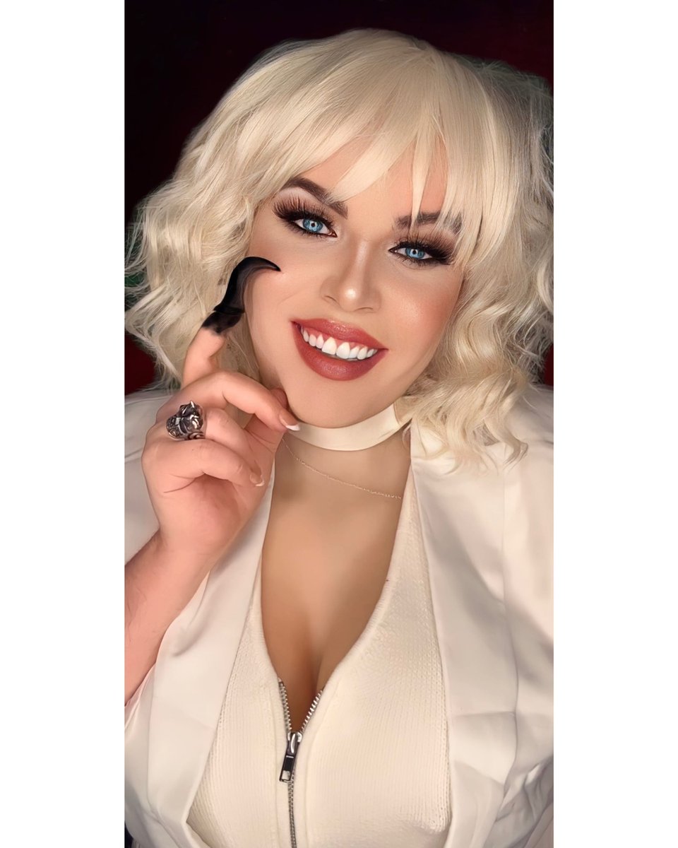 Kristannah_Drag's tweet photo. “Fierce Mother from Hell - Demon Woman of Fire…” - Ruby Knowby, Evil Dead. ♦️🔥 #evildead #evildeadthegame #rubyknowby @RealLucyLawless @EvilDeadNews @SaberGames @BossTeamGames #cosplay #dragqueen https://t.co/1swF2SSSao
