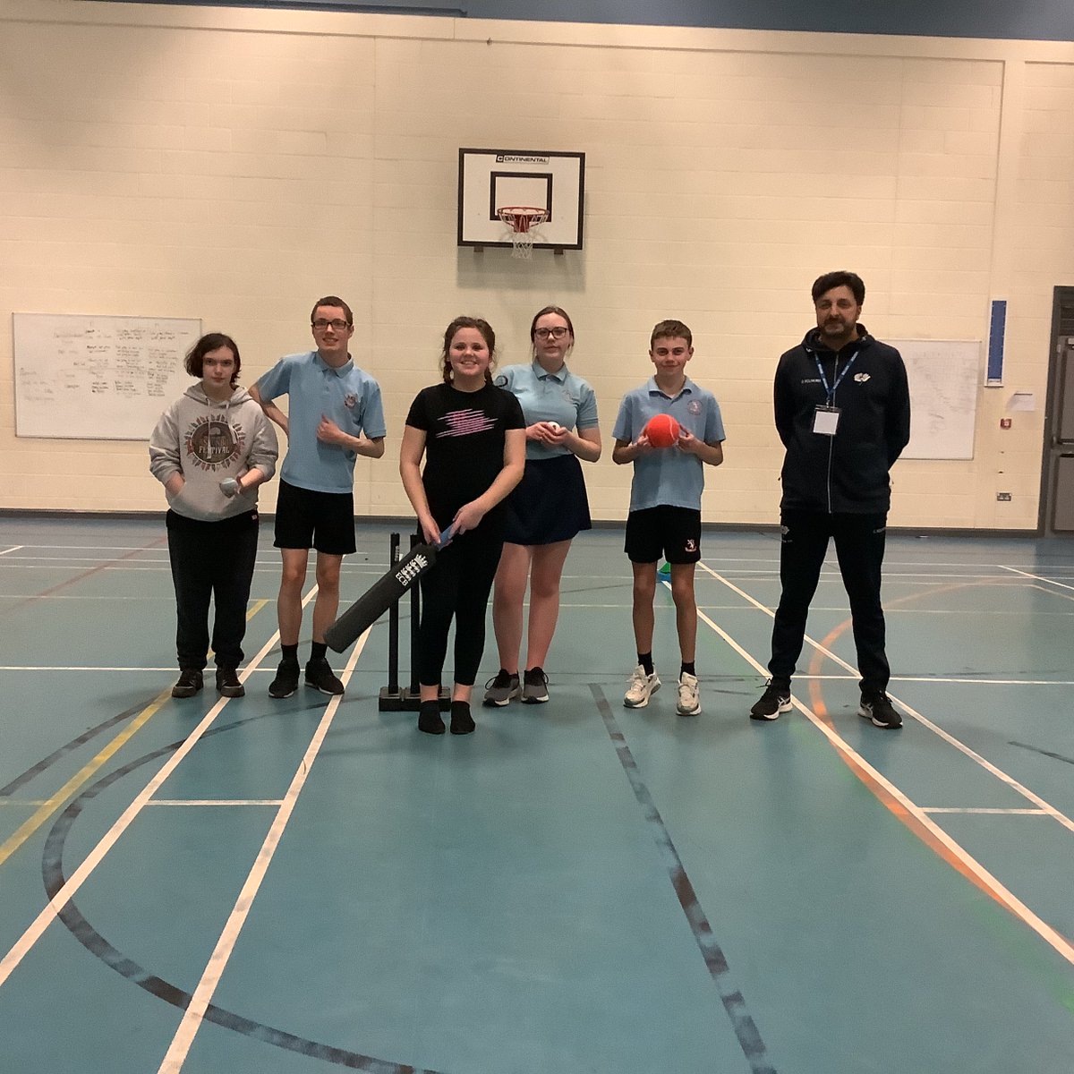 This half term Shakil from Yorkshire CC has been coming into Applefields to teach three separate groups how to play table cricket and soft ball cricket. The pupils have had great fun and their cricket skills have really improved. Huge thanks to <a href="/shakilmanirYCB/">Shakil Manir🏏</a> and @Yorkshirecb