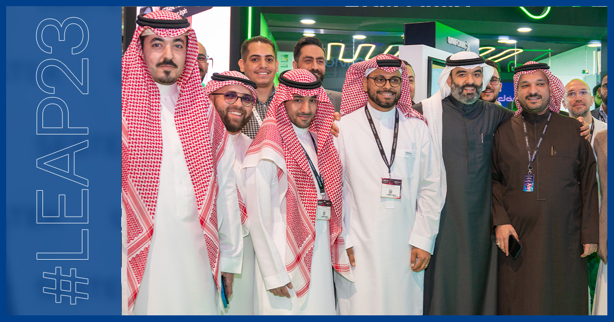 Unifonic's tweet photo. يوم حافل اخر في #LEAP23 , تشرفنا في زيارة معالي وزير الاتصالات وتقنية المعلومات السعودية عبدالله السواحة @aalswaha  في جناحنا، حيث رافقه الرئيس التنفيذي و الشريك المؤسس ليونيفونك @AhmHamdan  لعرض احدث تقنياتنا في تطوير تجارب العملاء. https://t.co/umjA7Ibi2T