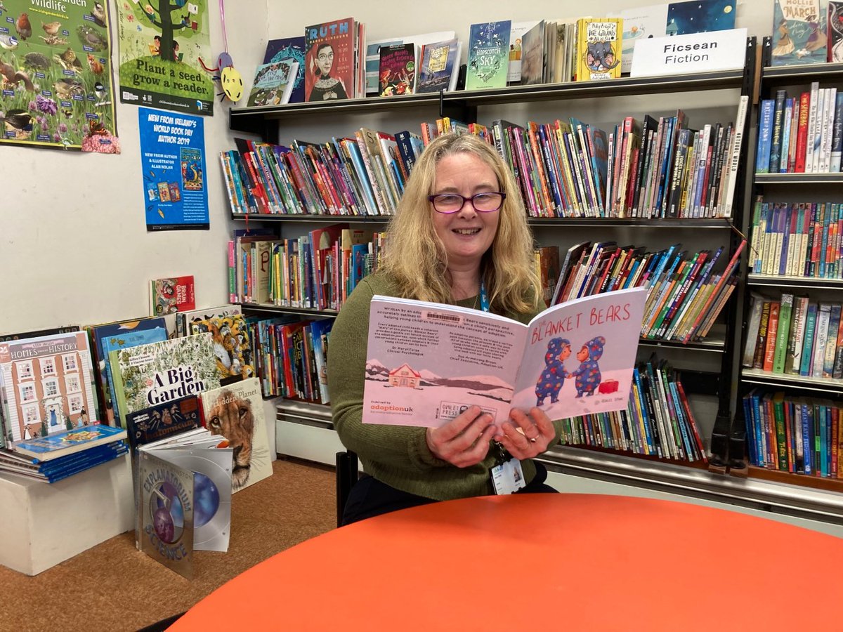 DLR_Libraries's tweet image. Join us today and every Wednesday at 3.30 to 4pm at #ShankillLibrary for interactive storytime. Children can do the actions, read along and join in with the story. We also have lots of lovely new readers for you to borrow! #RightToRead