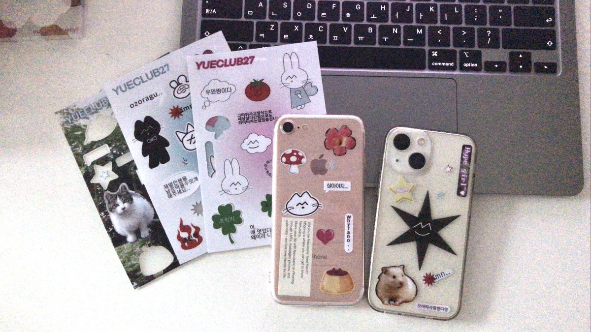 #rt추첨 한 분께 유에클럽 스티커 6종 드릴게요! 
1000팔 기념으로...♡