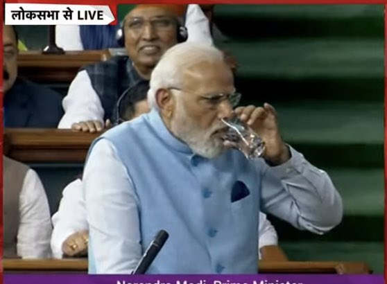 MohdWaseemINC's tweet photo. डर सबको लगता है गला सबका सूखता है.

      Action                Reaction
      👇👇                          👇👇

https://t.co/t7gKDhQCle https://t.co/uSE19LCuIj