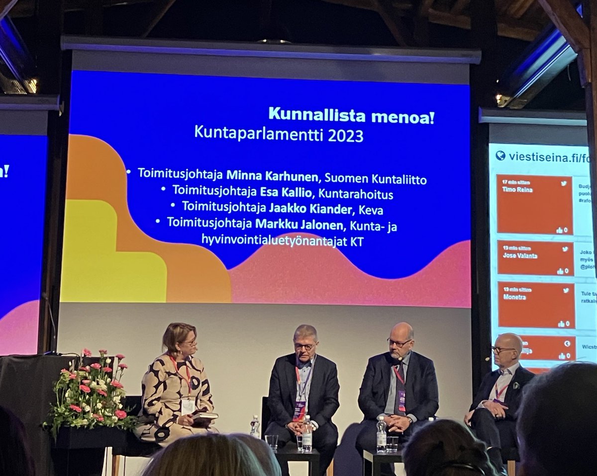 KukkaAnna's tweet image. Kuntaperheen johto #rafo’n #kunta’parlamentissa. @kuntatyonantaja @MarkkuJalonen nosti esiin, että osaavan henkilöstön saatavuutta edistetään mm. #työelämä’n laatua kehittämällä yhteistoiminnassa #KT ja pääsopijajärjestöjen kanssa tekojentori.fi