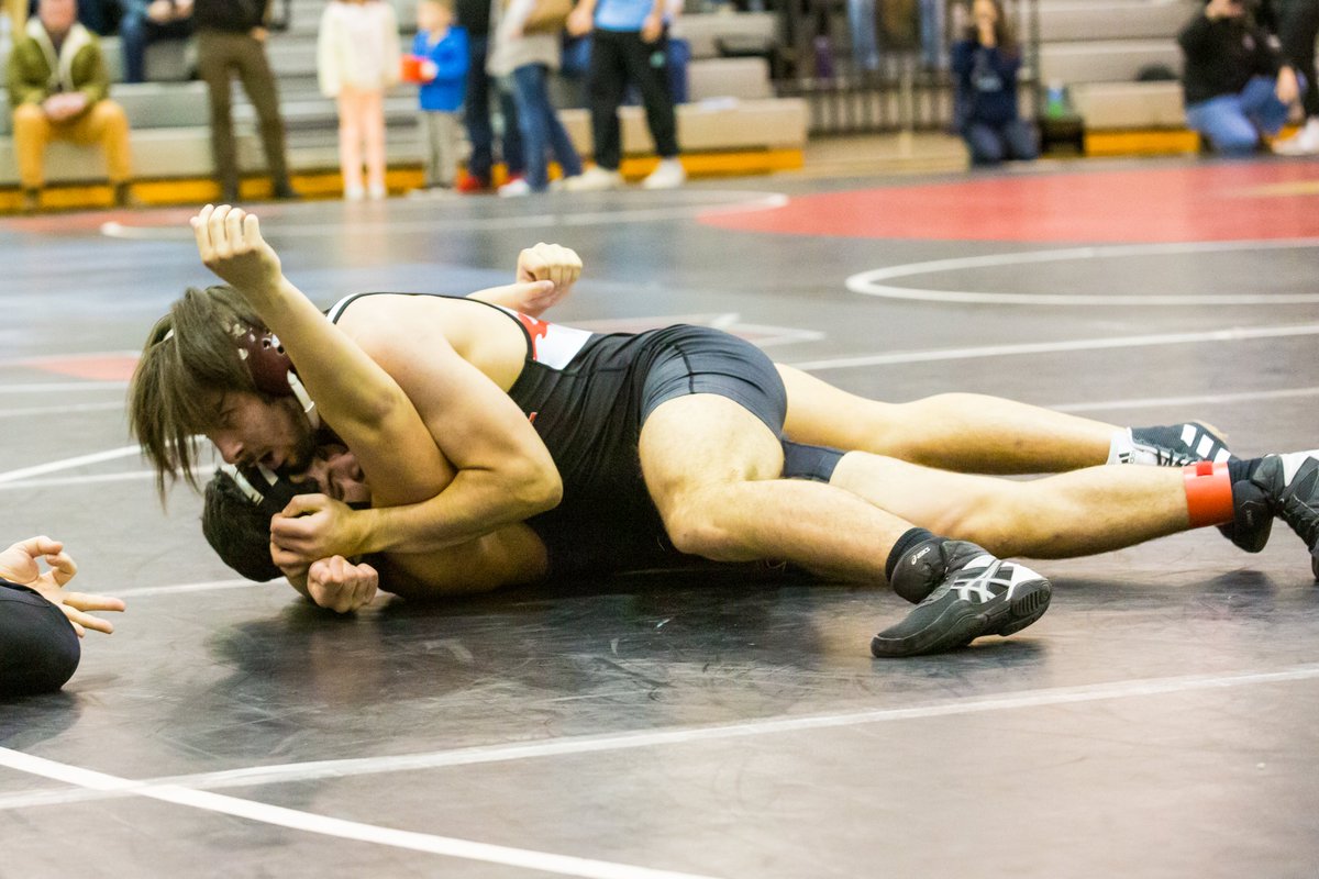 Photos from the Dulles District wrestling tournament are posted at drive.google.com/drive/folders/…

<a href="/HHSPrideSports/">HHSAthletics</a> <a href="/HeritageWrestl1/">Heritage Wrestling</a>