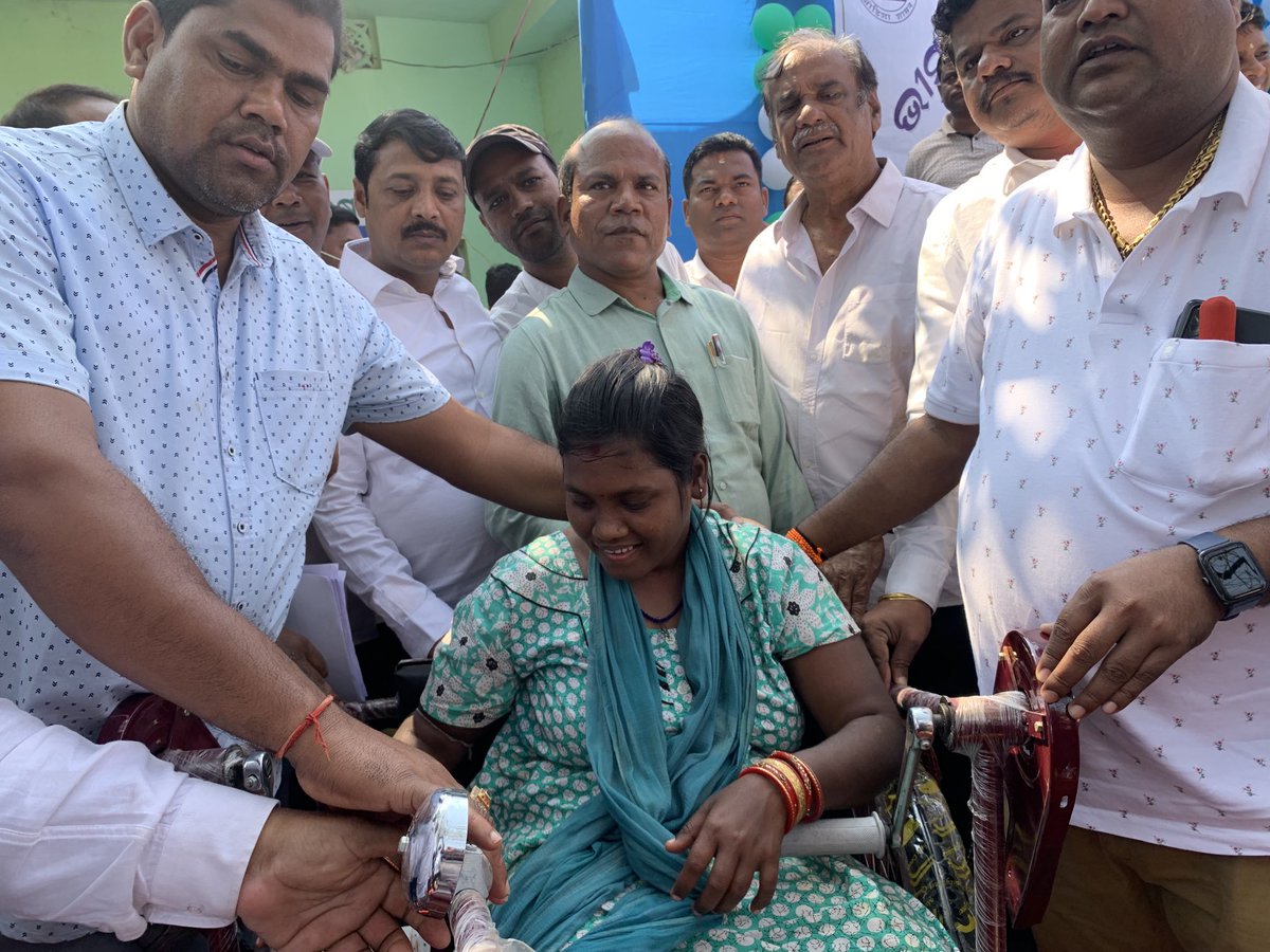 Attended Bhima bhoi samarthy sibir(ssepd dept)in BBSR Block premises&distributed Try-cycle, UDID card MBPY pension @CMO_Odisha @Naveen_Odisha @MoSarkar5T @SSEPD2