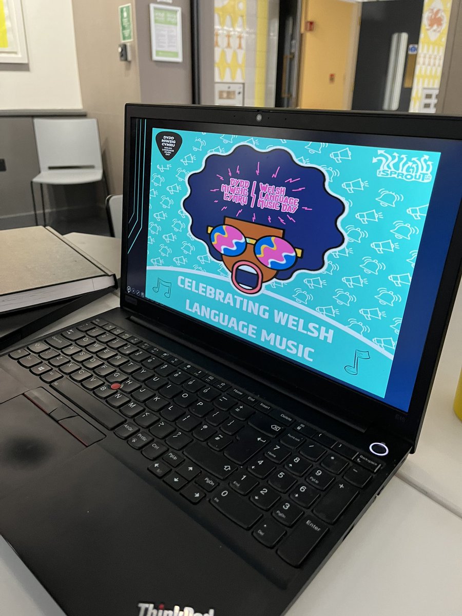 emnefydd's tweet photo. Well done to all who attended the Coffi a Chlonc session this morning @GlyndwrUni we discussed Welsh artists and bands and @Miwsig_  #welshlanguagemusicday #coffiachlonc #learningwelsh #dysgucymraeg 🏴󠁧󠁢󠁷󠁬󠁳󠁿 https://t.co/rDxs0UagnZ
