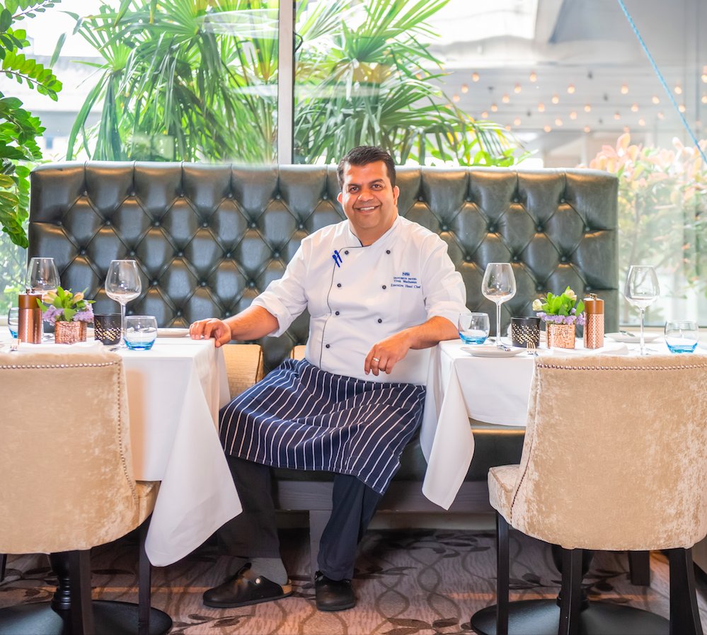 DanubiusLdn's tweet image. From Room Service to Valentine's evenings of excellence, our Executive Head Chef, Vivek Wadhawan, ensures every bite is beautiful.

#DanubiusLondon #LondonChef #LondonEats #LondonFood #LondonRestaurant #LondonRestaurants #LondonChefs