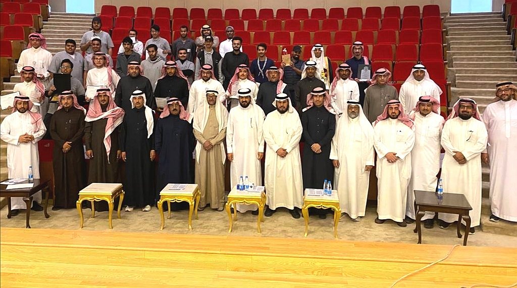 الكلية التقنية بالرياض tweet media
