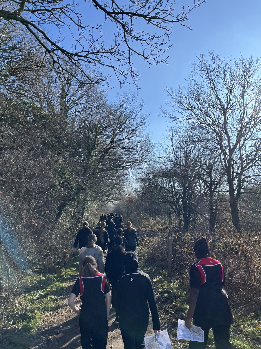 RiddlesdownPE's tweet photo. Year 7 girls loving their orienteering lesson today - reading maps, plotting routes and enjoying the sunshine! ๐ถโโ๏ธ๐บ๏ธ โ๏ธ#orienteering #walkingandlearning https://t.co/si38LJrgDu