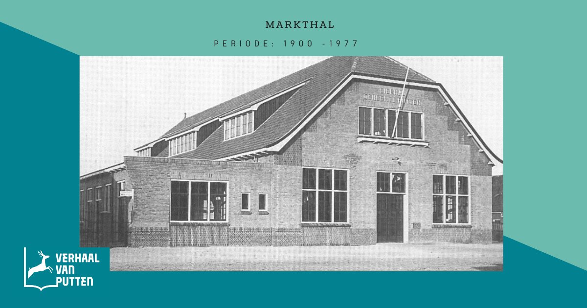 CANON VAN PUTTEN | Door de groeiende handel in boter is er rond 1900 in #Putten veel behoefte aan een eigen marktgebouw. In 1898 opende de nieuwe markthal op het Kerkplein. Lees meer: bit.ly/3wG1S6O