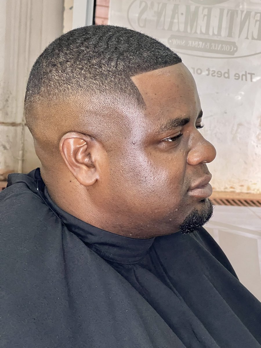 gentscorner1's tweet photo. Wednesday we loosen it a little….
The Gentleman’s corner barbershop 41 Churchill ave,Alexandra park harare.. https://t.co/H8uvHJ86wX