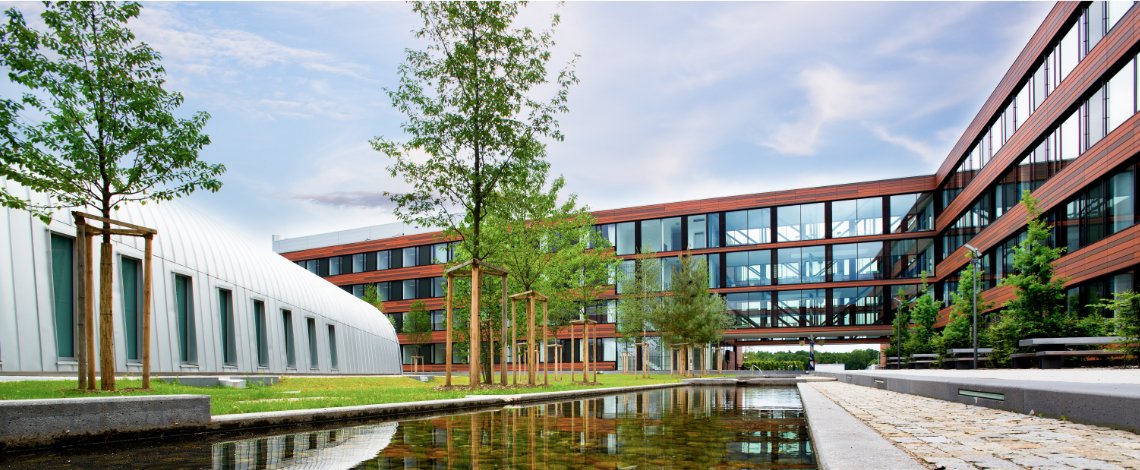 Boyan84's tweet photo. We are recruiting #postdoc in computational biology to study gene regulation in brain development, evolution and disease using multimodal single-cell epigenomics and deep learning (@ERC_Research funded). Join us @PioneerCampus in the vibrant city of Munich https://t.co/s2aUqddVzO https://t.co/3I3lSrzumF
