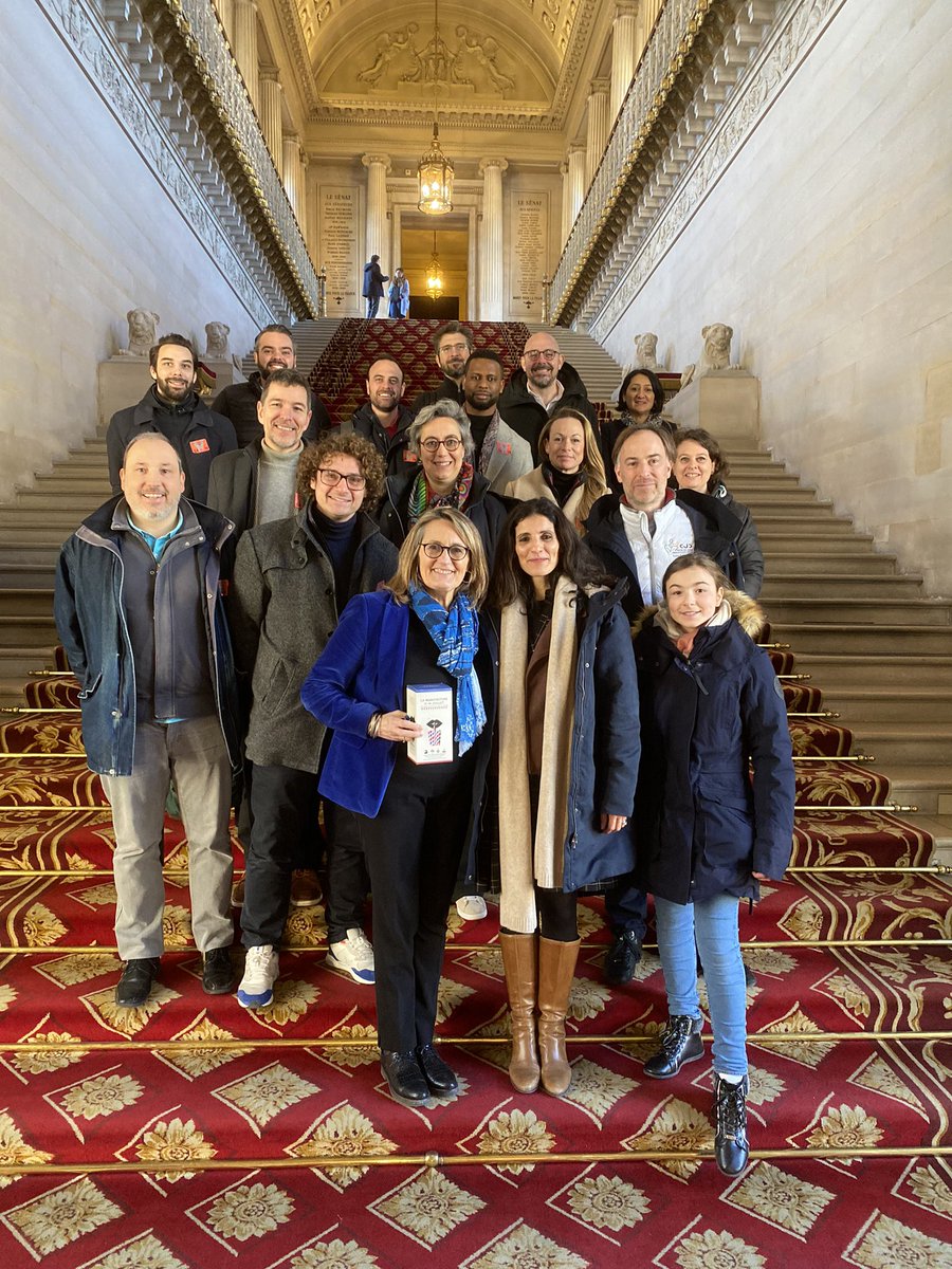 Un grand merci pour ton accueil <a href="/sophieprimas/">Sophie Primas</a> la visite du <a href="/Senat/">Sénat</a> a été très apprécié ce matin par les dirigeants des Yvelines du @cjd_france #cjd #senat