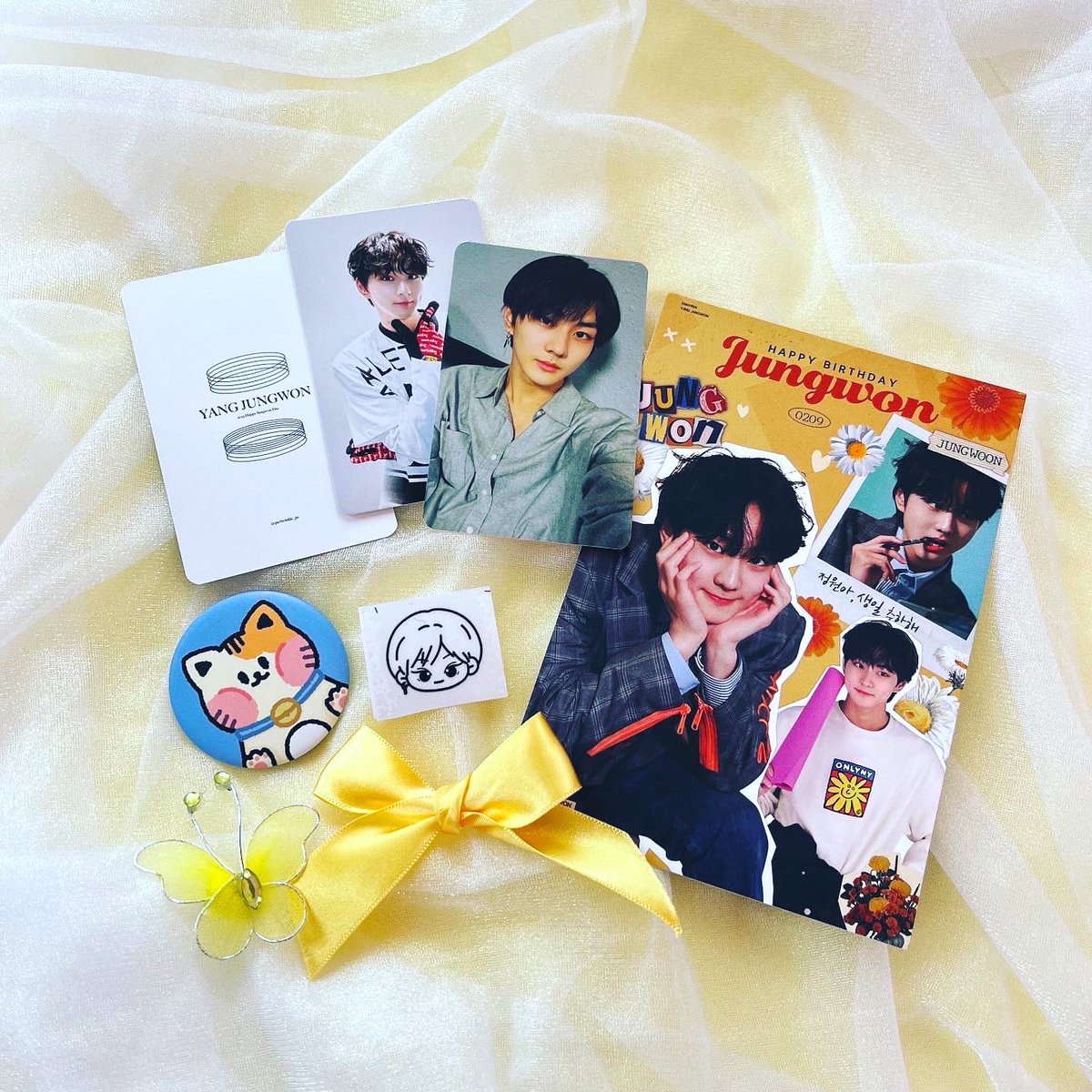 guleumlovesyou's tweet photo. #ENHYPEN 
#ジョンウォン さん 🐱2/9.10.11.12
@periwinkle_jw 様

💛全体特典　カップ＋ポストカード＋ステッカー💛

💛先着特典　缶バッジ＋トレカ2枚　200名様

💛キーリング　缶バッジ＋トレカセット終了後に100名様

#어제보다_더_빛나는_정원이
#JUNGWON #정원 #엔하이픈 https://t.co/1bCkVn6NsX