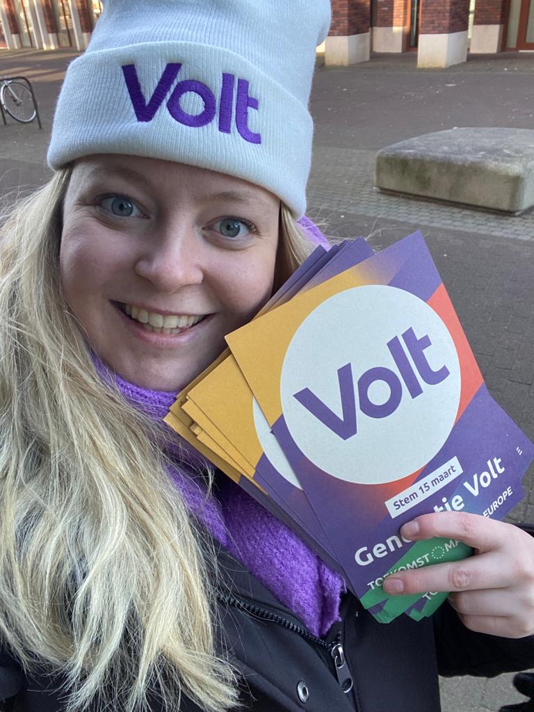 Ook in Appingedam verspreiden we de radicaal optimistische visie van Volt!

#GeneratieVolt #Appingedam