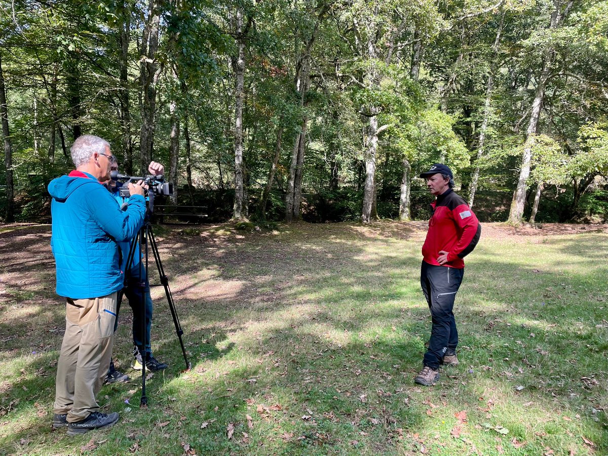 NatureaCant's tweet photo. Estreno mañana! En los últimos meses hemos estado trabando con @RTVECantabria para realizar una serie de reportajes sobre rutas en #Cantabria. Será a partir de las 16 h en la 1 todos los jueves. También estará disponible en TVE a la carta. Esperamos que os guste! https://t.co/K6FOKcrvo6