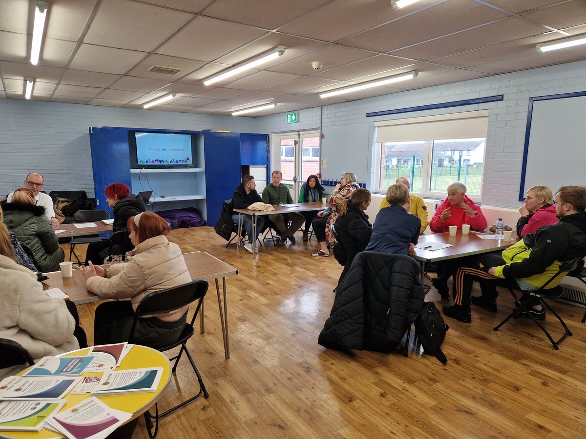 GrainneHabinteg's tweet photo. Great to meet our new tenants today at their pre tenancy workshop prior to movig into their new homes at Mulberry Lane in Coleraine https://t.co/DzKdcMOt7m