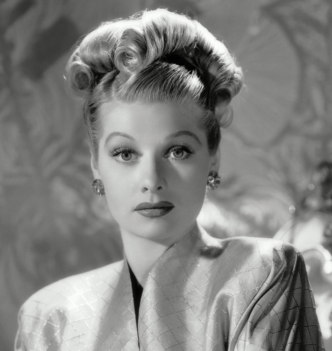 HollywoodYeste1's tweet photo. Four of my favorite old Hollywood Actresses… who are your top 4 favorites?!

Maureen O’Hara 
Lucille Ball 
Ann Sheridan 
Lena Horne 

(Ethel Barrymore and Barbara Stanwyck are right there with them!) https://t.co/YlGetX2FtR
