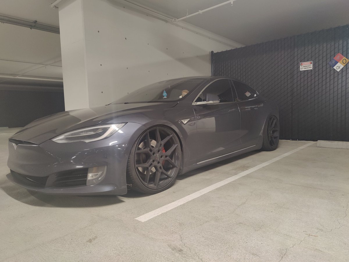 1motion's tweet image. Layed out in Palo Alto