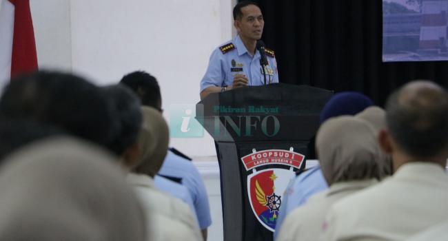 lowkerpr's tweet photo. Entri Breifing Komandan Lanud Husein Sastranegara https://t.co/EmxK0Ncf2u https://t.co/EfWbIKXpEx