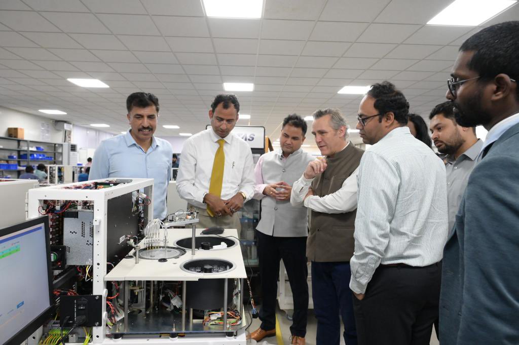 AP_MedTechZone's tweet photo. An engaging visit of the British Deputy High Commissioner to Telangana &amp; Andhra Pradesh  Mr. Owen @UKinHyderabad at AMTZ campus. Look forward to manifold successful Indo-UK collaborations. 
#globalhealth 
@Transasia_1 @TUVRIndia @MiIAiMeD @IndiaG2O @PiyushGoyal https://t.co/awMgrYghUl