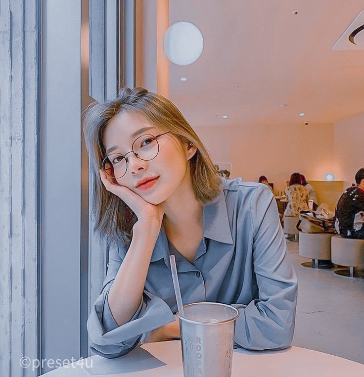 preset4u's tweet photo. โทนสีแต่งรูป ˚୨୧⋆｡˚ ⋆
 ใช้งานด้วยแอพ lightroom

♡ 190 โทน 99 บาท ♡
✔ มีวิธีสอนใช้งาน
✔ ไม่หมดอายุ

สนใจเมนชั่น/dm หรือแอดไลน์ได้เลยนะคะ 
#พรีเซ็ต #lightroompreset #lightroom #preset #แต่งรูป #แต่งรูปlightroom #ripไอดอ #คุมโทน  #พรีเซ็ตlightroom https://t.co/fnDRvqUIHd