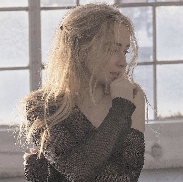 511_chocolate's tweet photo. 来日確定演出じゃーーーん！！
さすがに楽しみすぎてる
@SabrinaAnnLynn 
@sabrina_japan https://t.co/i5C69TDVF3