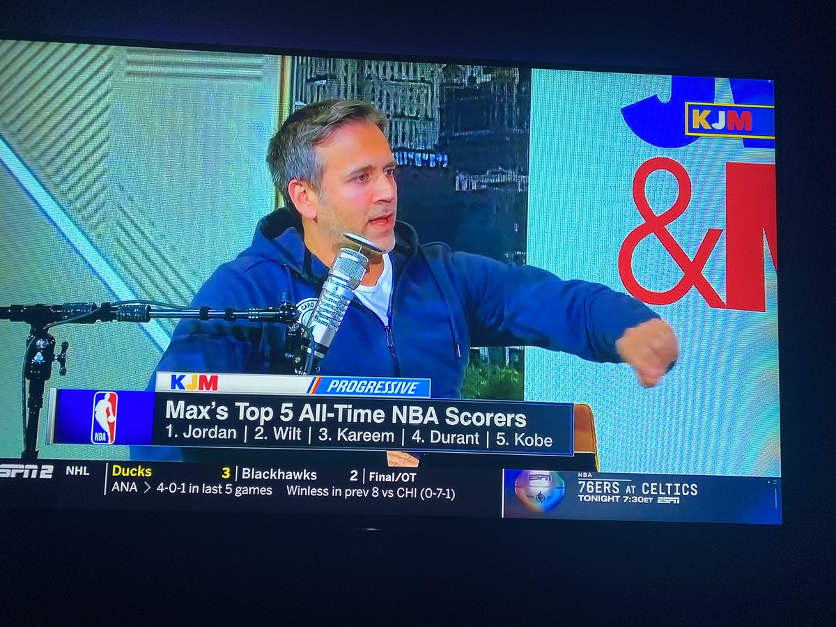 tybless_'s tweet image. This shit got me soooo heated. Maybe u should stick to creating the shows.. First Brady, now this. Oh BTW , Kyrie had EVERY right to find out who he really is too. You corny this morning!! Putting people who missed more shots than he took, devaluing his accomplishment is whack!